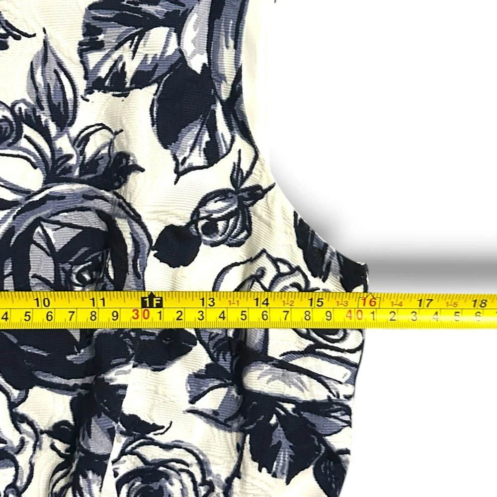 Talbots Delft Blue Floral Fit Flare Dress Sleeveless Lined Classic 2P Garden - Picture 8 of 10